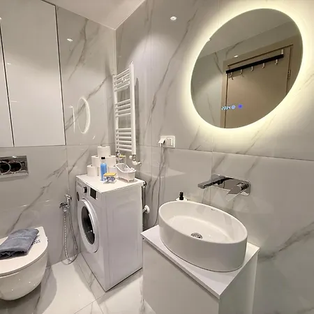 Nest By Infox * سالونيك