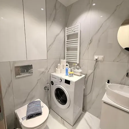 Nest By Infox Apartment